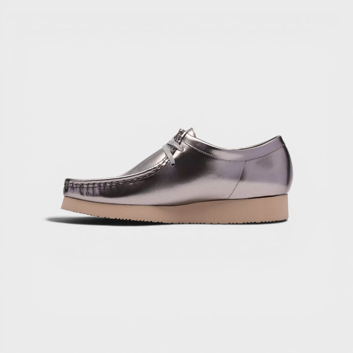 Clarks Wallabee 2604 I Silver Patent
