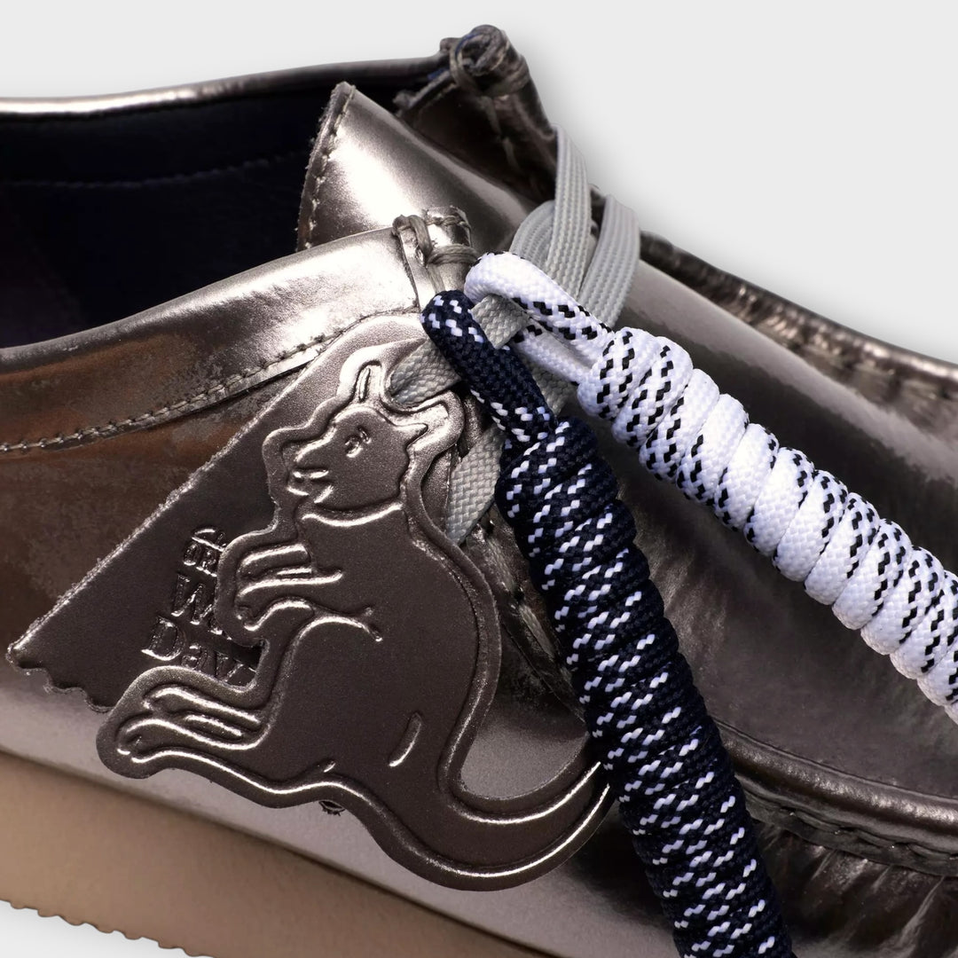 Clarks Wallabee 2604 I Silver Patent