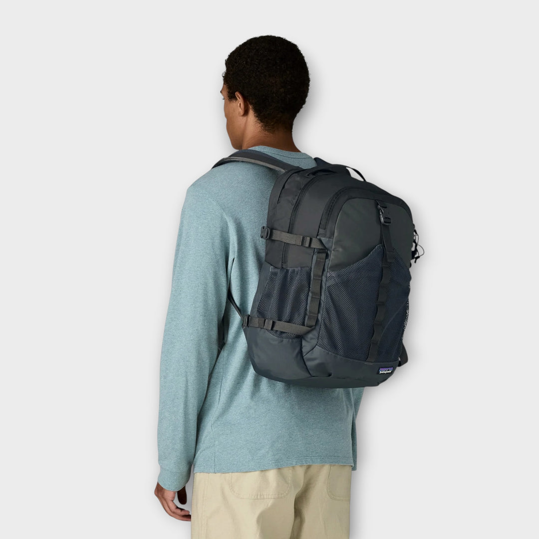 Patagonia Refugio Day Pack 30L I Smolder Blue