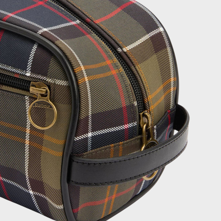 Barbour Tartan Wash Bag  I Olive