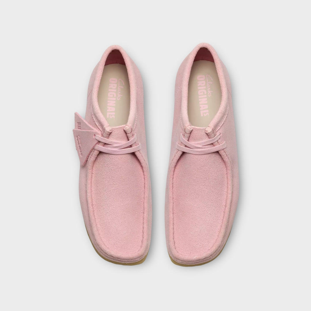 clarks-wallabee-light-pink-suede-back