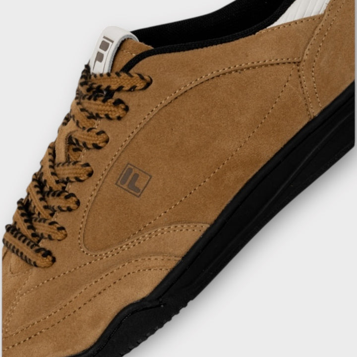 FILA Slantshot In Chipmunk/Black