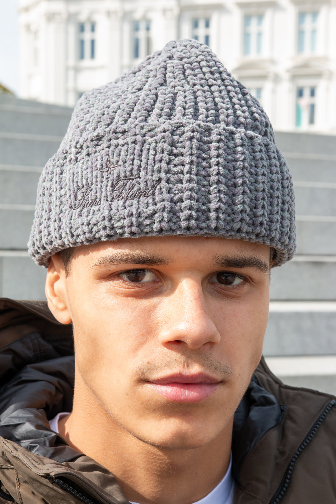 Stone Island Script Logo Embroidery Beanie I Grå