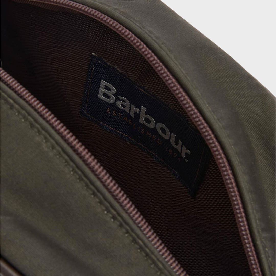 Barbour Wax Wash bag  I Olive