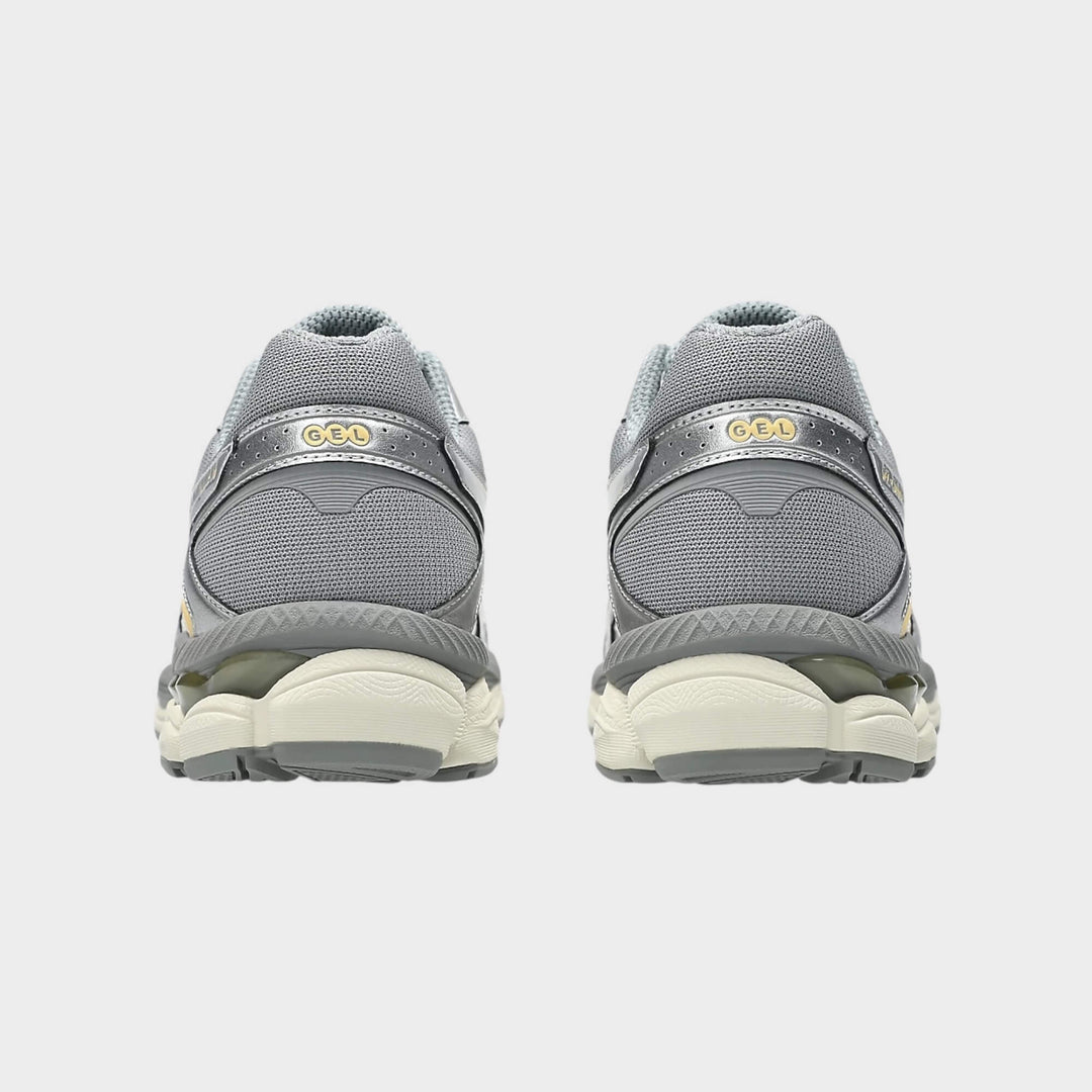 Asics GEL-CUMULUS 16 I Cream/Clay Grey