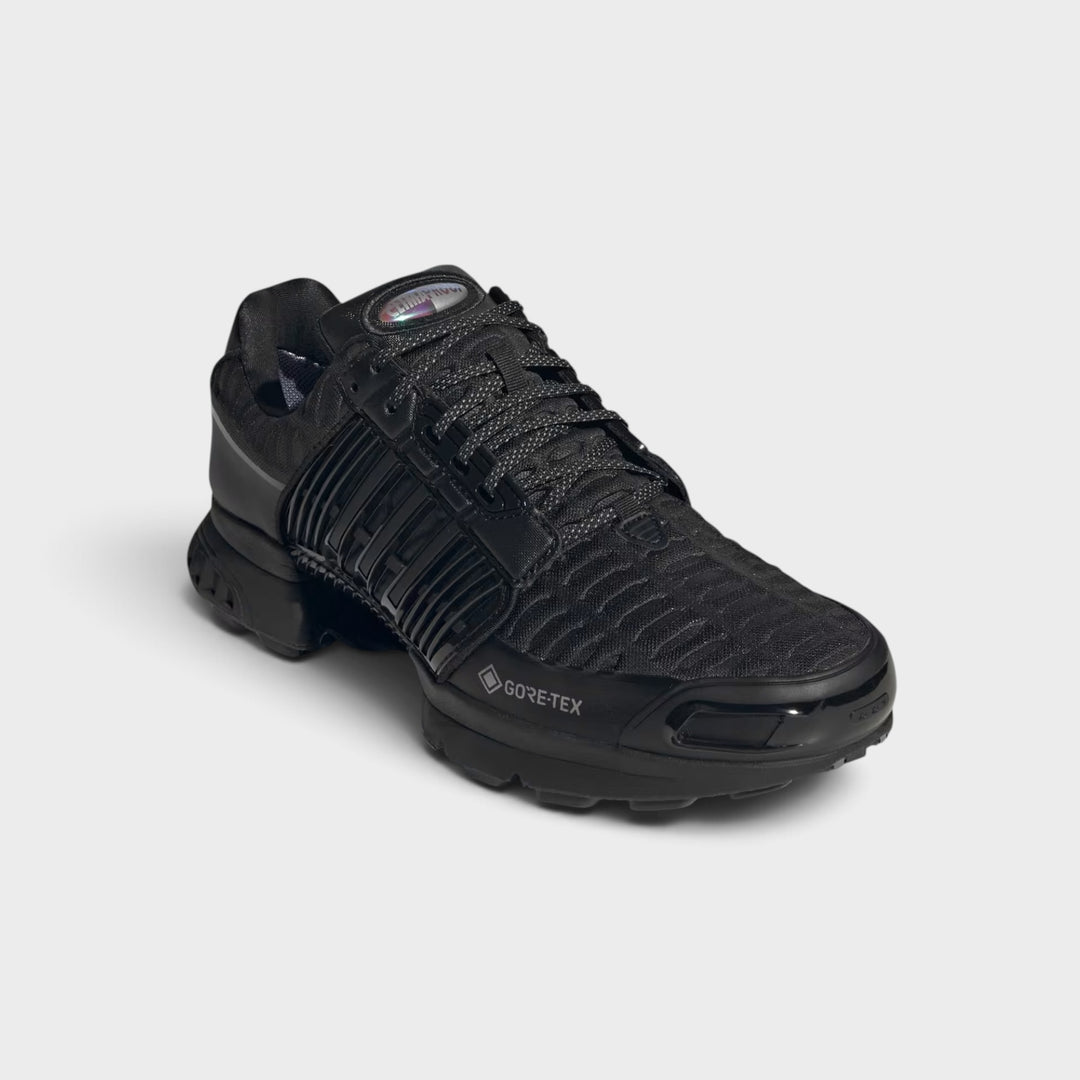 Adidas Climaproof 1 GTX i Sort set skråt forfra
