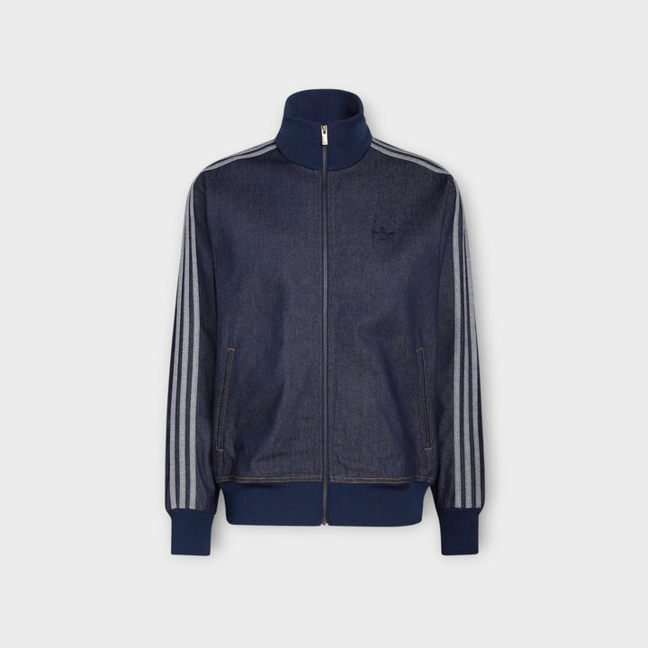 Adidas Denim FB Tracktop i denim med ikoniske 3-Stripes.