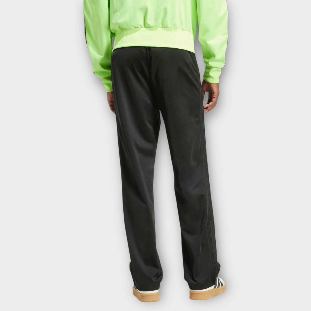 Adidas Firebird Track Pants i sort set bagfra