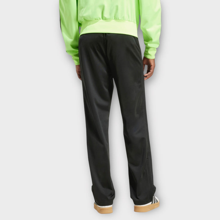 Adidas Firebird Track Pants i sort set bagfra