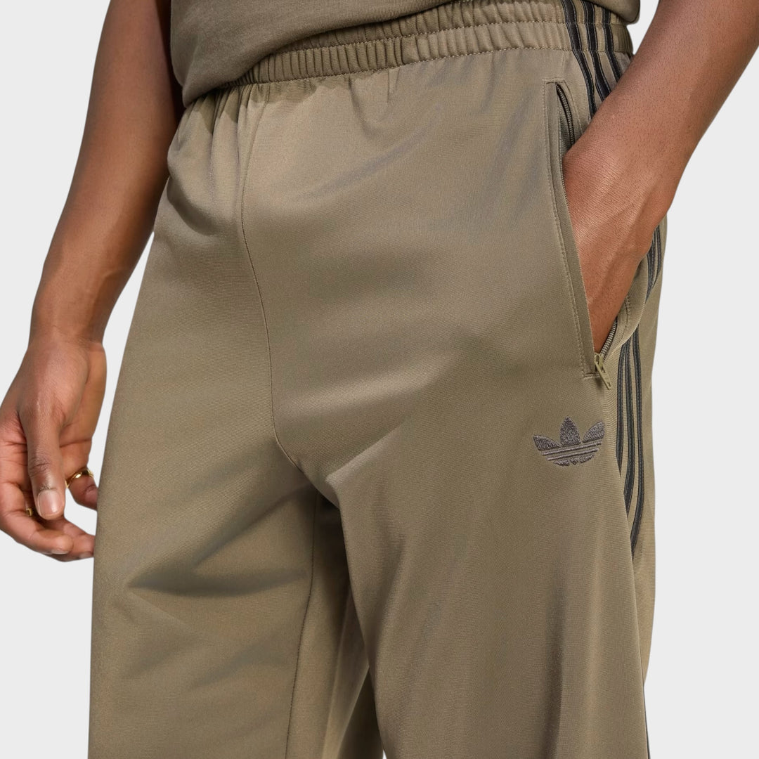 Adidas Firebird Trackpants i Branch