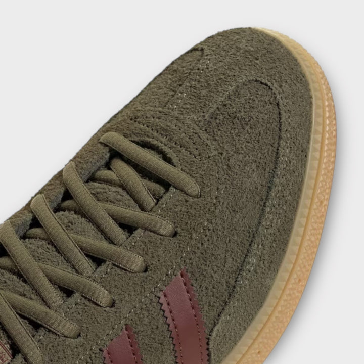 Adidas Handball Spezial i grøn og rød – ikonisk sneakerstil