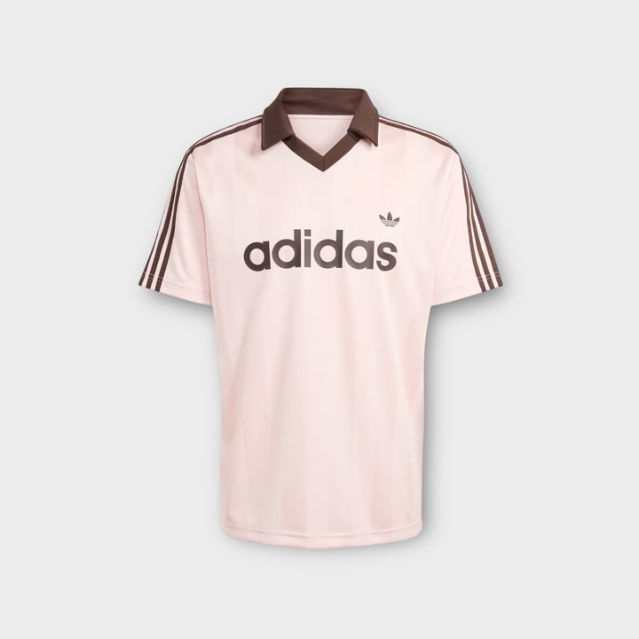 Adidas jersey t-shirt i sandy pink.