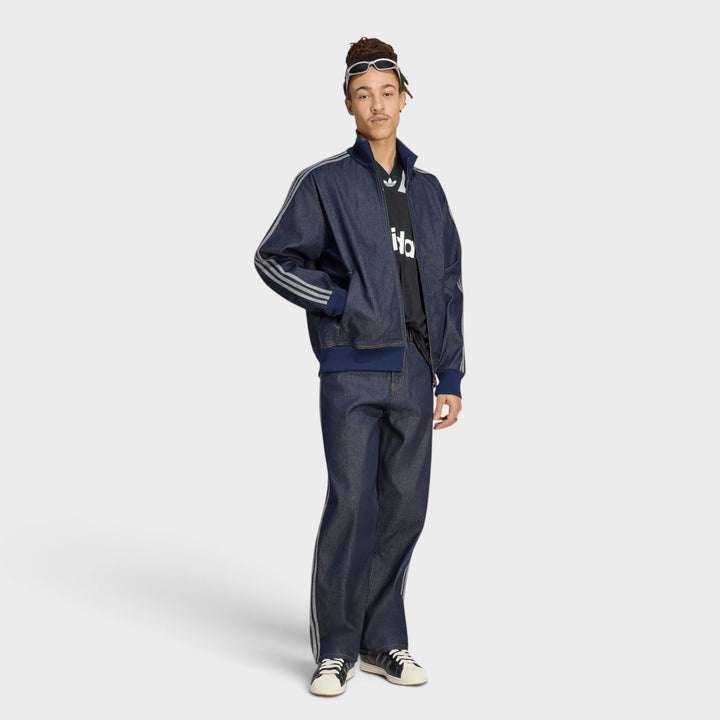 Adidas Originals Denim FB Tracktop med broderet Trefoil-logo.