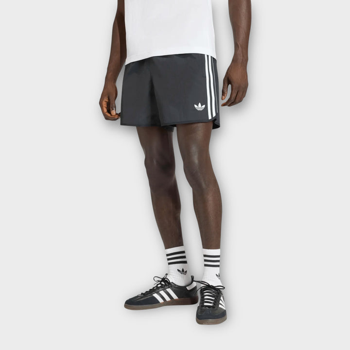 Adidas Sprinter shorts i black til sport og hverdagsbrug