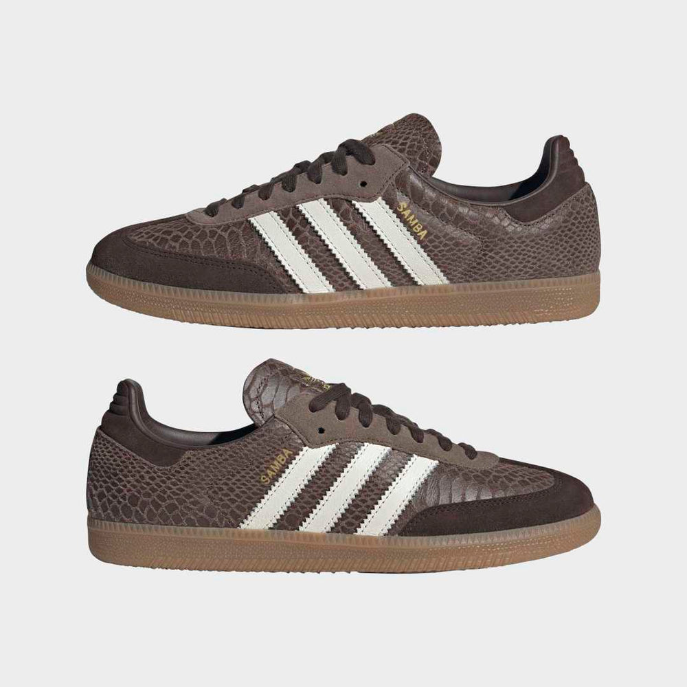 Adidas Originals Samba OG i brun med snake-print.