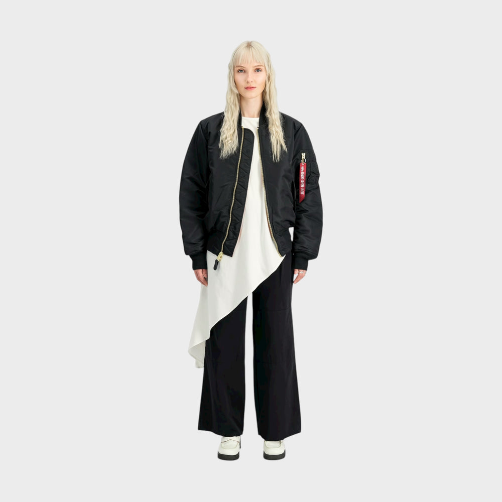 Alpha Industries MA-1 Heritage bomberjakke i burgundy – unisex model med autentisk militærarv og moderne streetwear-look