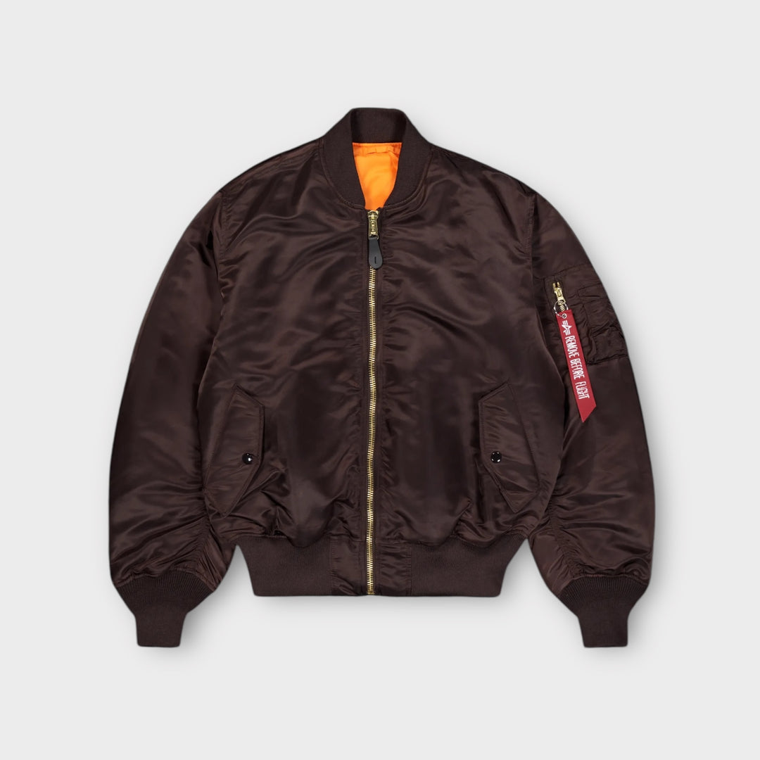 Alpha Industries MA-1 Heritage Bomberjakke i Hunter Brown set forfra