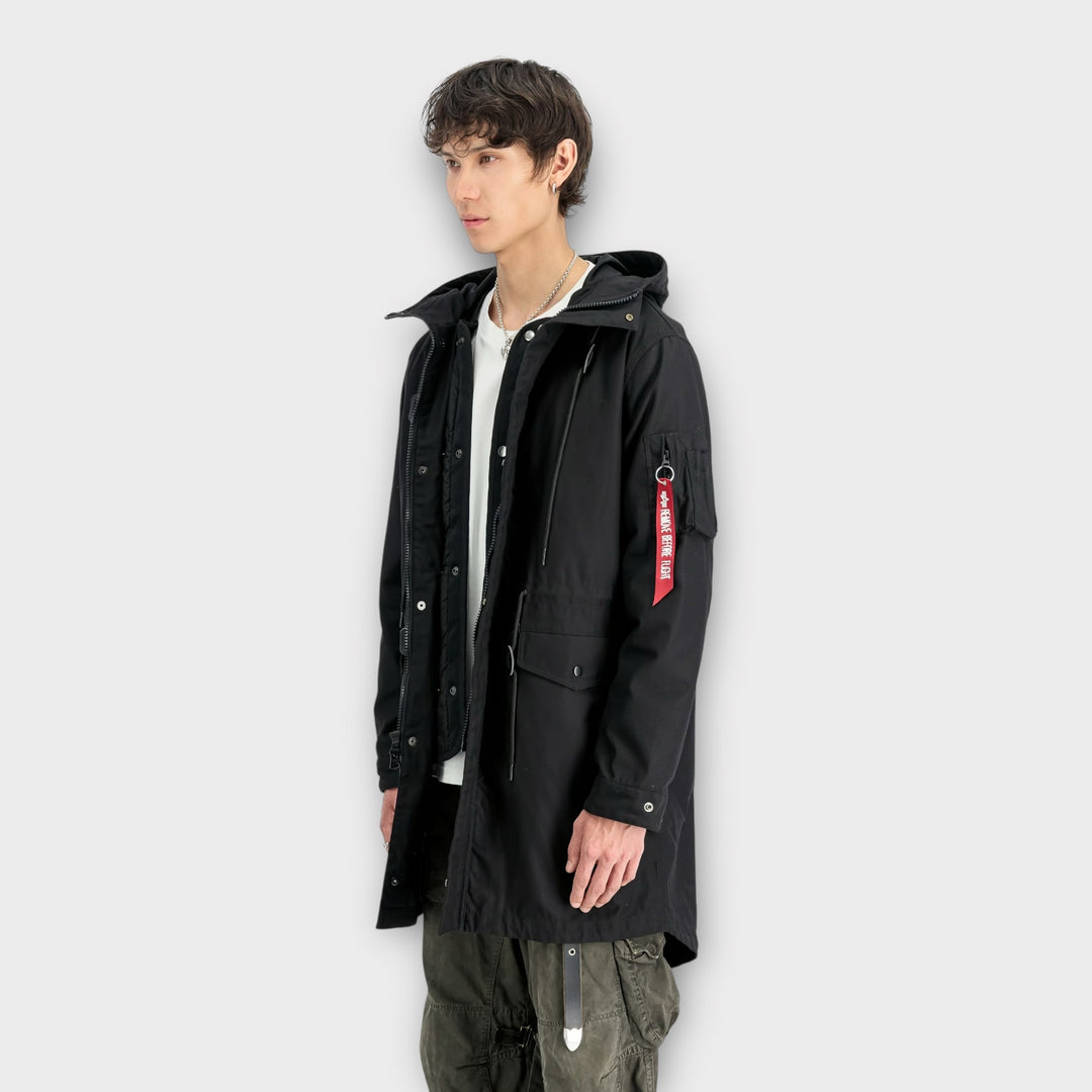 Alpha Industries M-51 Fishtail Jakke i sort streetwear