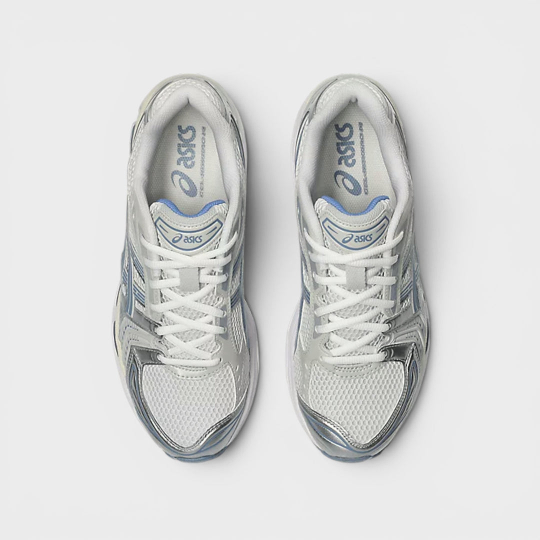 Asics GEL-KAYANO 14 sneakers i hvid og navy farvekombination.