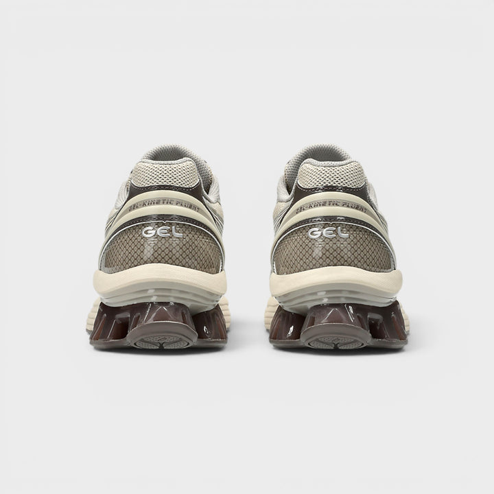 Asics Gel-Kinetic Fluent sneakers med GEL-støddæmpning.