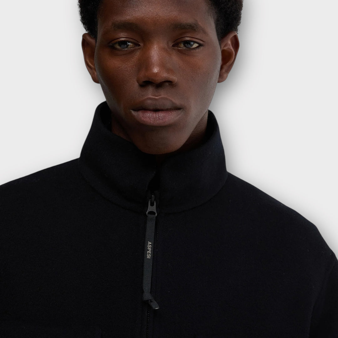 Varm og stilren Aspesi jakke i 100% uld