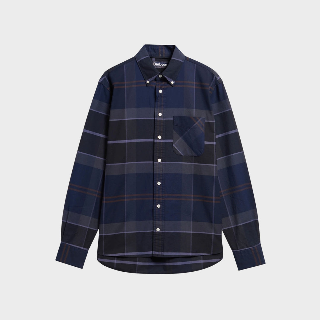 Barbour Mineral Authen Skjorte i Navy – set forfra med tartan-tern, button-down-krave og brystlomme