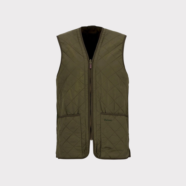Barbour Polarquilt Zip-In Liner i Olive set forfra med diamantquilt og patchlommer