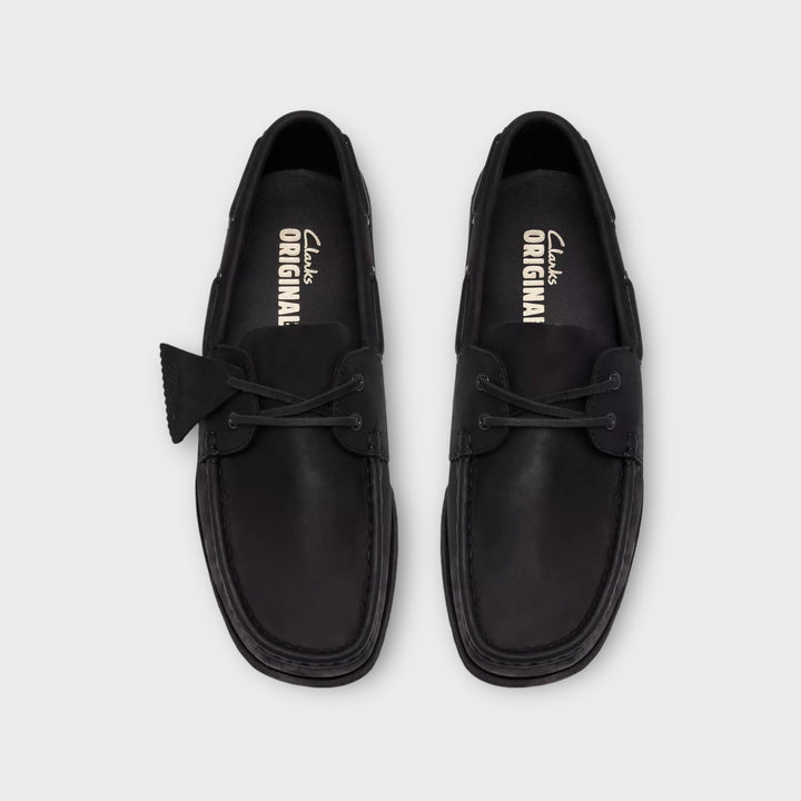 Ydersål på Clarks Godney Boat i Black Leather med fleksibel gummisål.