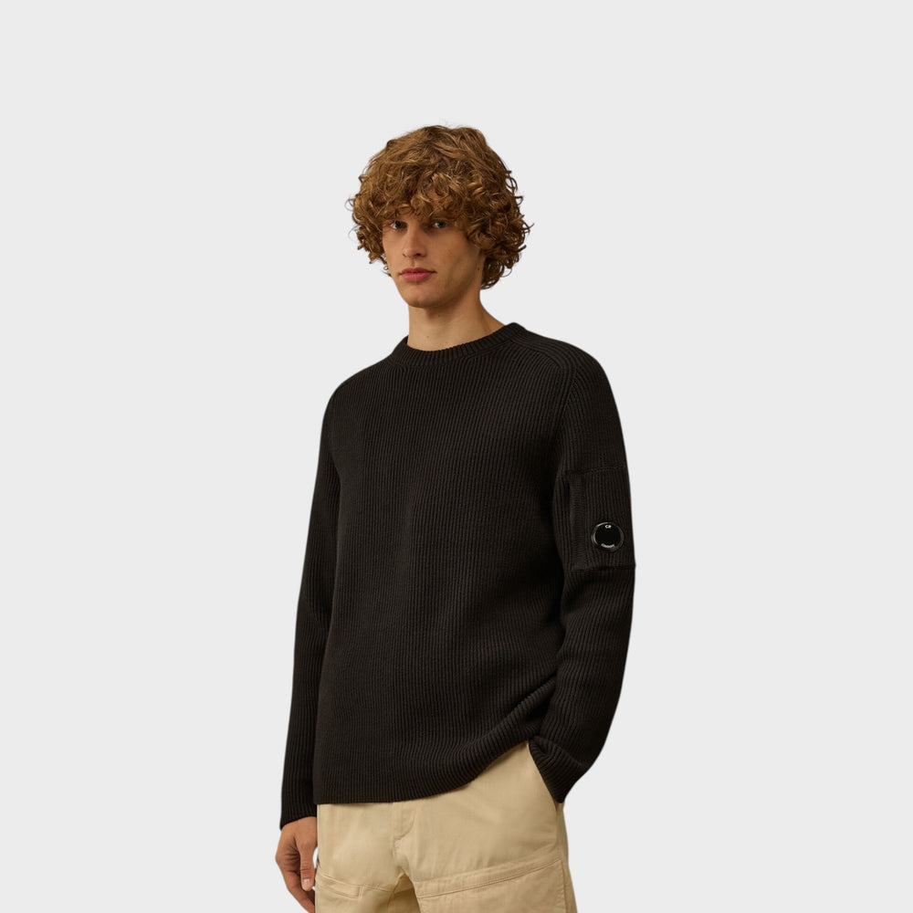 C.P. Company crewneck sweater med Lens-detalje sort