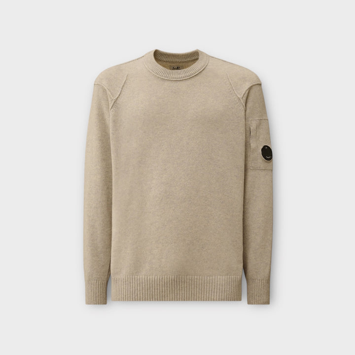 C.P. Company Lambswool GRS Lens Crewneck i Off White Melange.