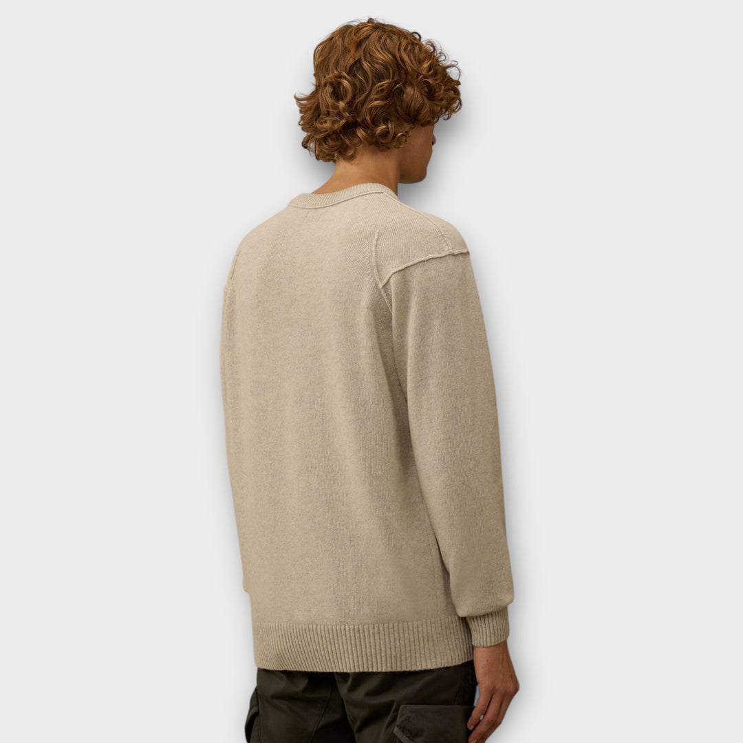 C.P. Company Lambswool GRS Lens Crewneck Off White Melange set forfra.
