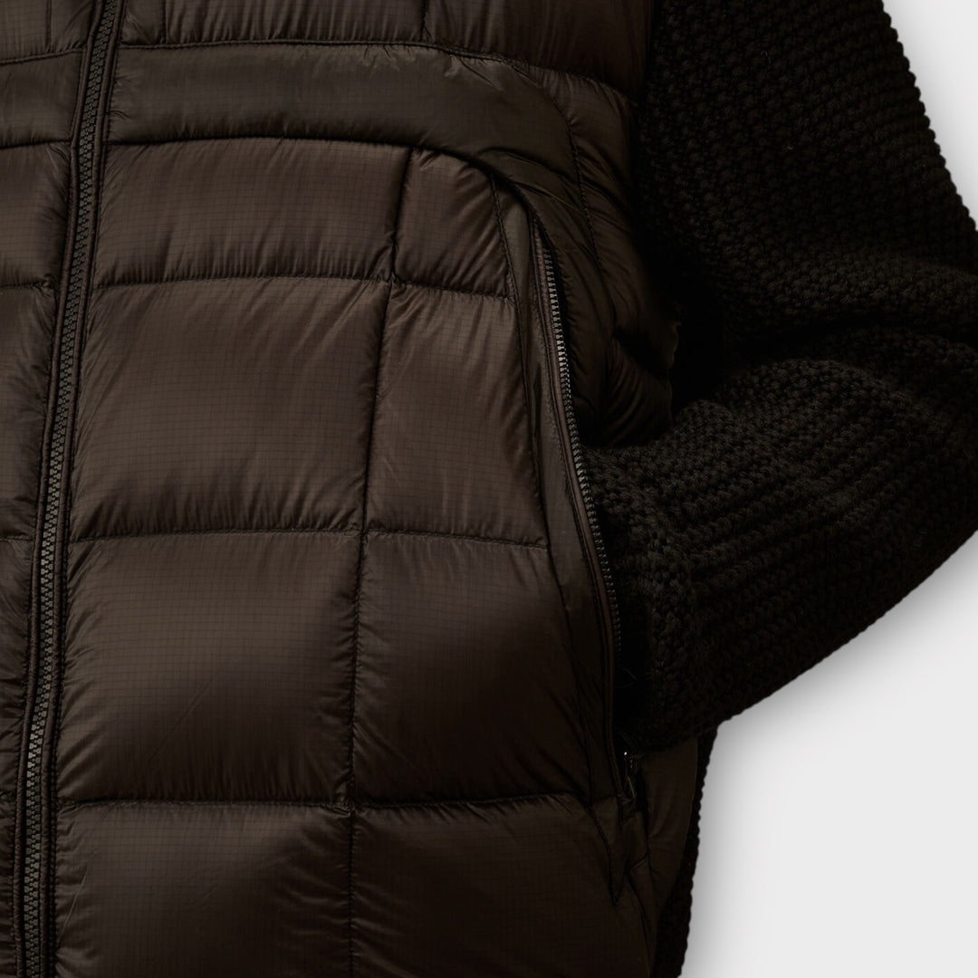 C.P. Company Goggle Sweater i sort med aftagelig hætte.