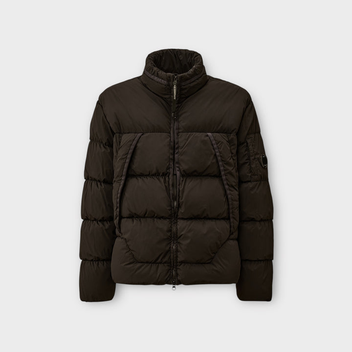 C.P. Company Nycra-R Hooded Down jakke i sort.