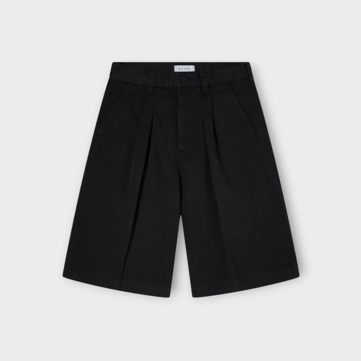 Edwin Adams shorts i sort med elastisk talje og snøre