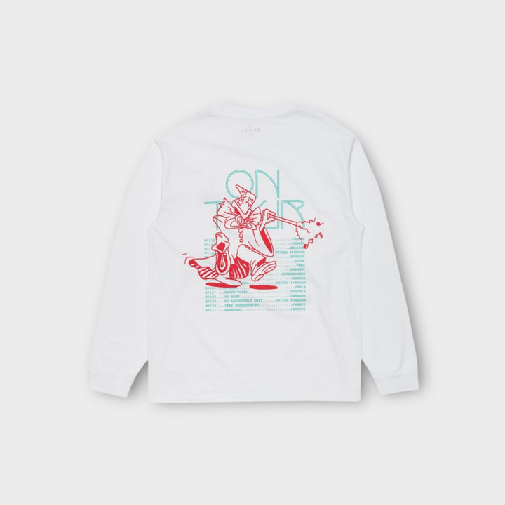 Edwin EMC On Tour Longsleeve i hvid set forfra med grafisk print.