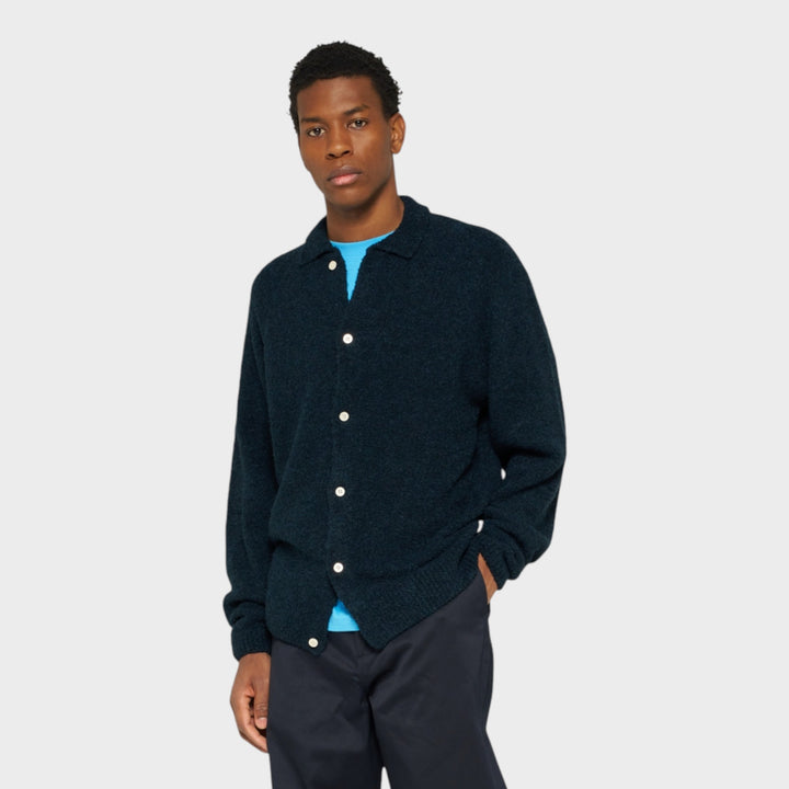 Edwin Gemini Knit Cardigan i Navy.