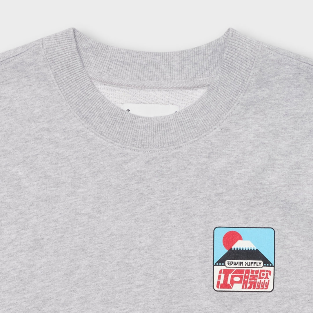 Edwin grå crewneck med grafisk Fuji San-motiv.