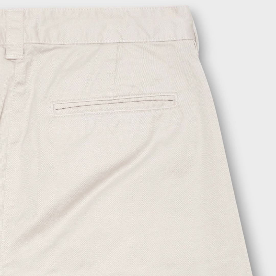 Edwin Adams shorts i grey til casual hverdagsbrug