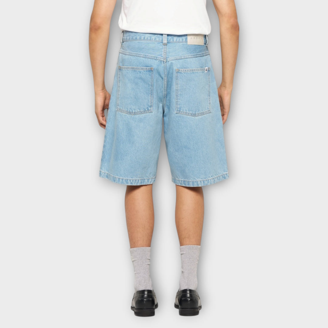 Worker shorts fra Edwin i blå denim med praktiske lommer