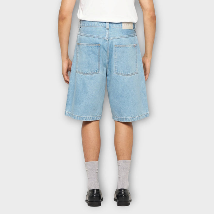 Worker shorts fra Edwin i blå denim med praktiske lommer