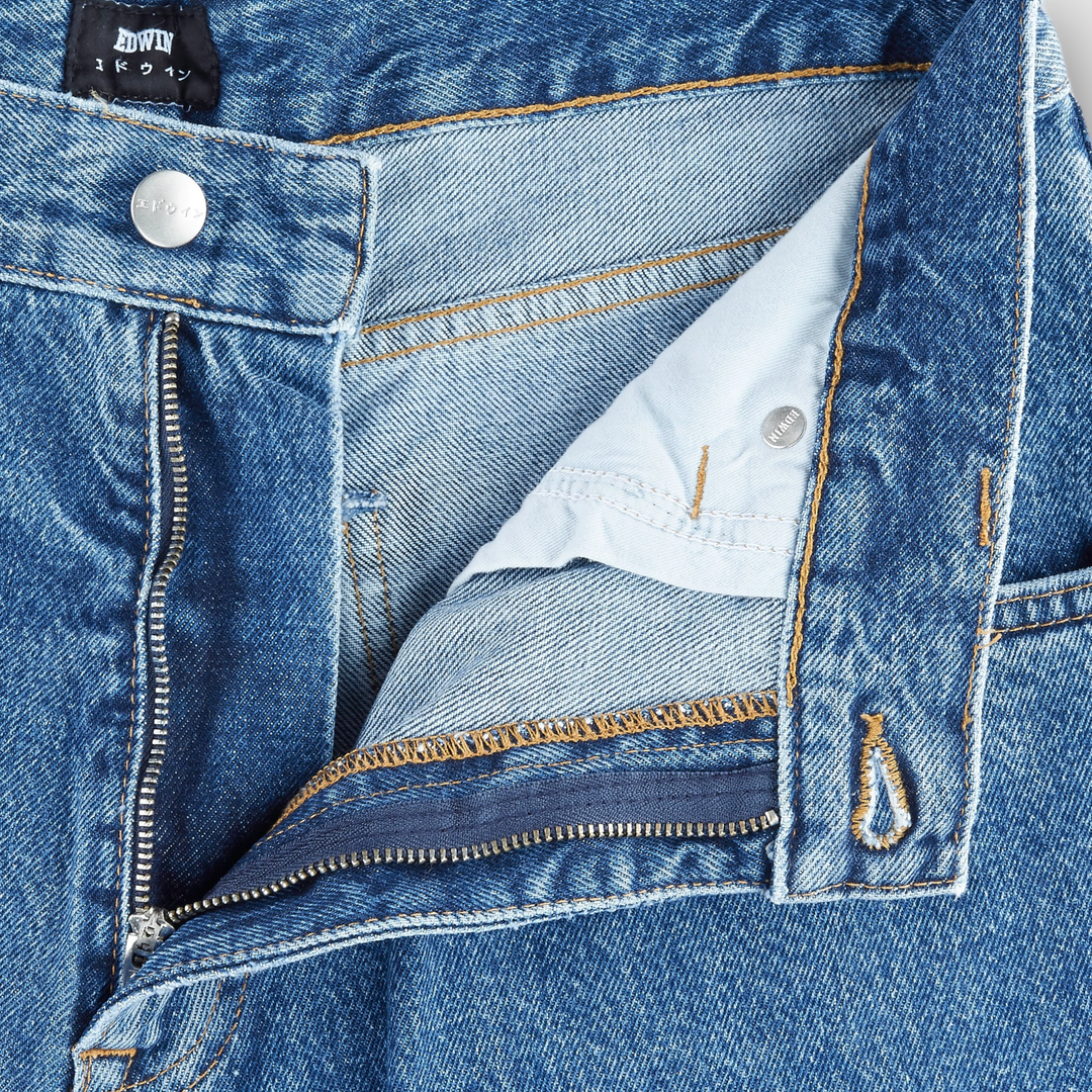 Vintage inspirerede Edwin Tyrell denim shorts i washed blue denim til mænd