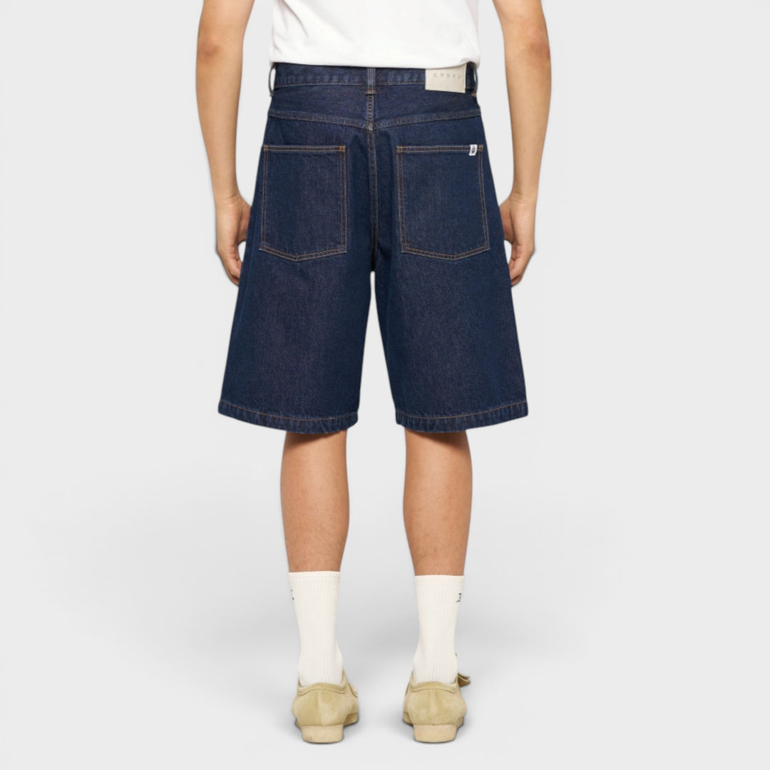 Edwin Worker Shorts med workwear-inspireret design.