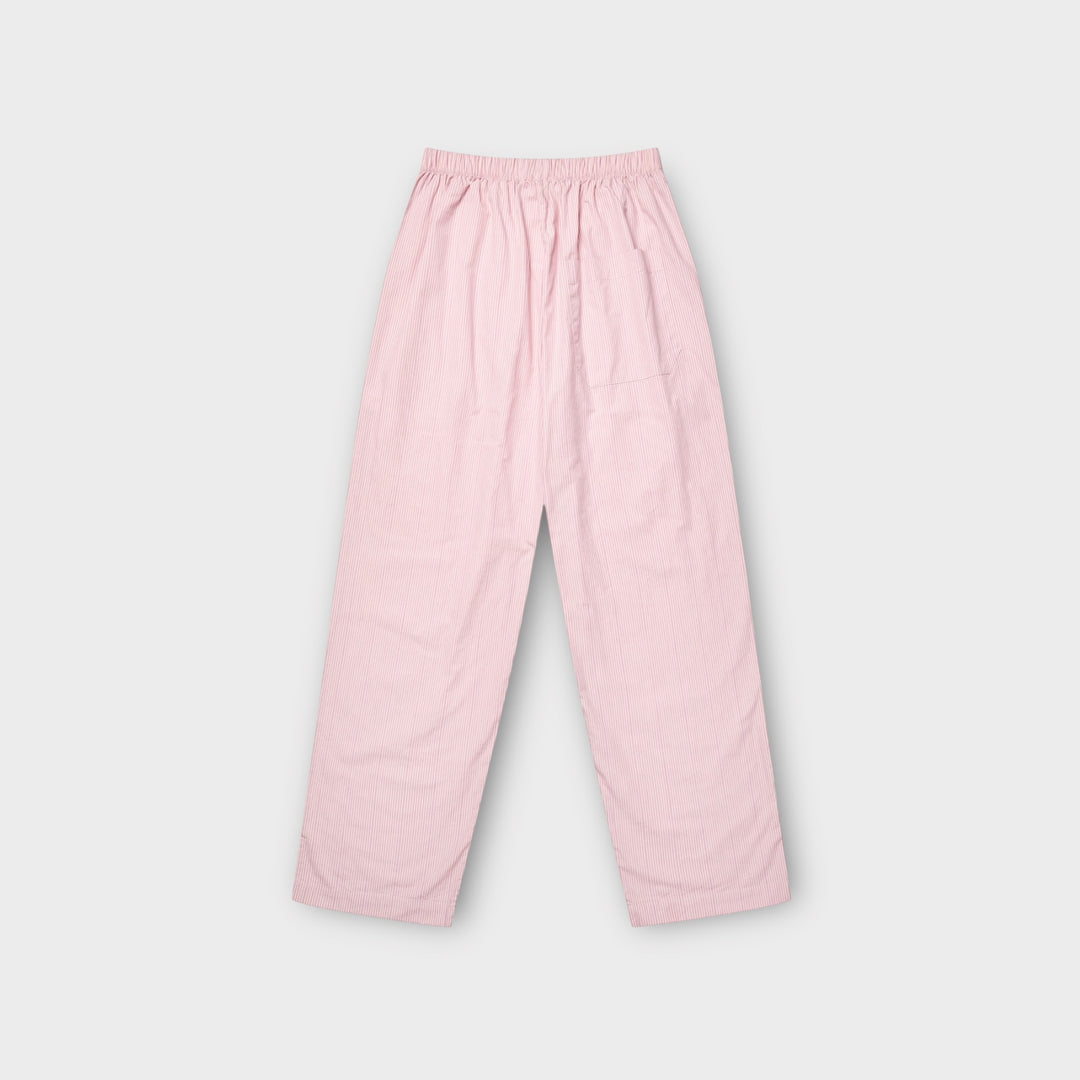 Sidesyn af Fichi Long Boxer i Soft Pink Stripe med fleksibelt og strækbart materiale.