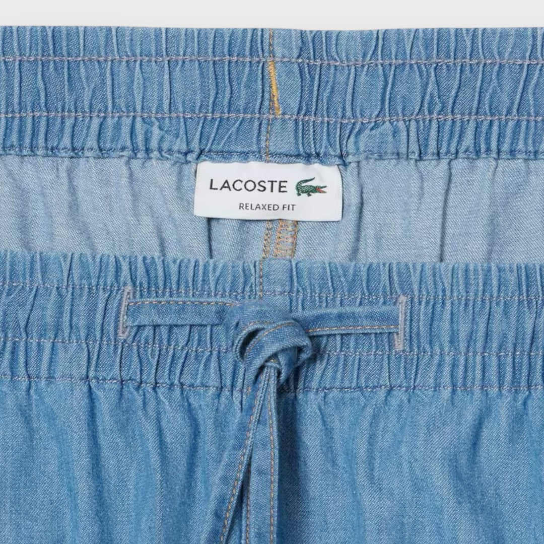 Lacoste Relaxed Fit shorts i denim set forfra