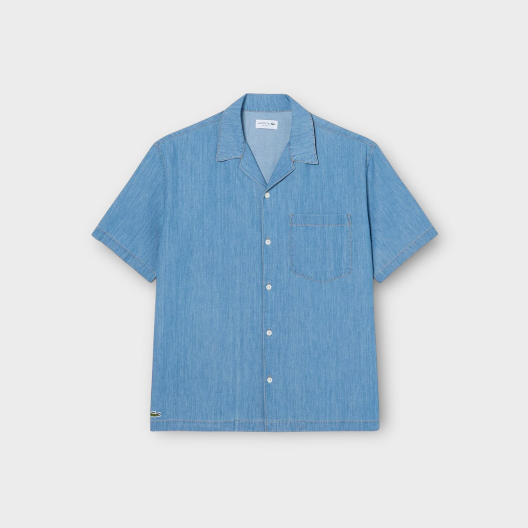 Lacoste Relaxed Fit Open Neck denim skjorte i blå til herre.