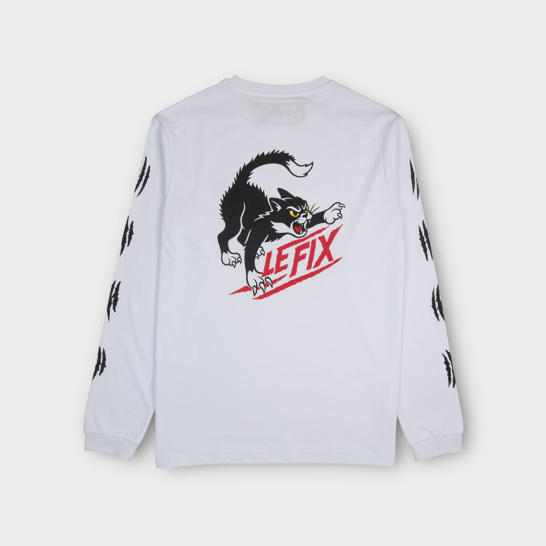 Le Fix Cat langærmet T-shirt i hvid set bagfra med stort sort katteprint og rødt logo.