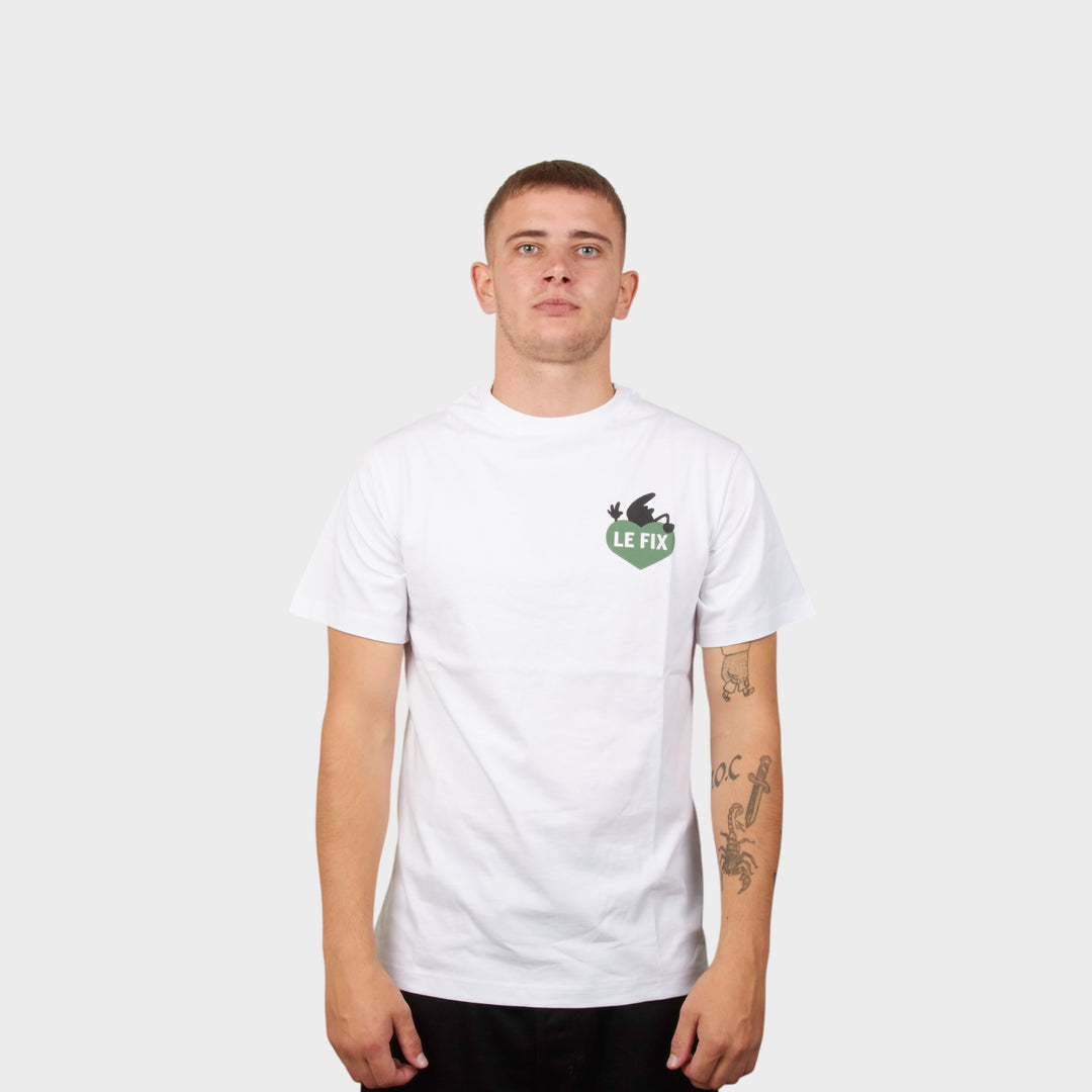 Modelbillede af le fix kaj lover tee hvid- copenhagen