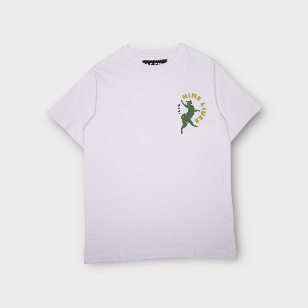 Produktbillede af Le Fix t-shirt i hvid - med nine lives tryk på