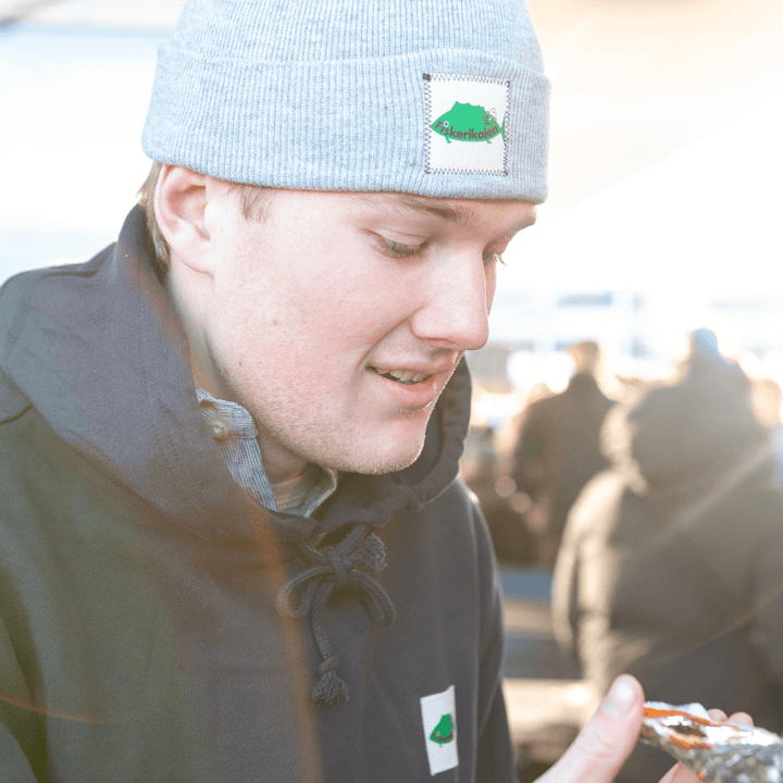 Le Fix x Fiskerikajen Beanie i Grey