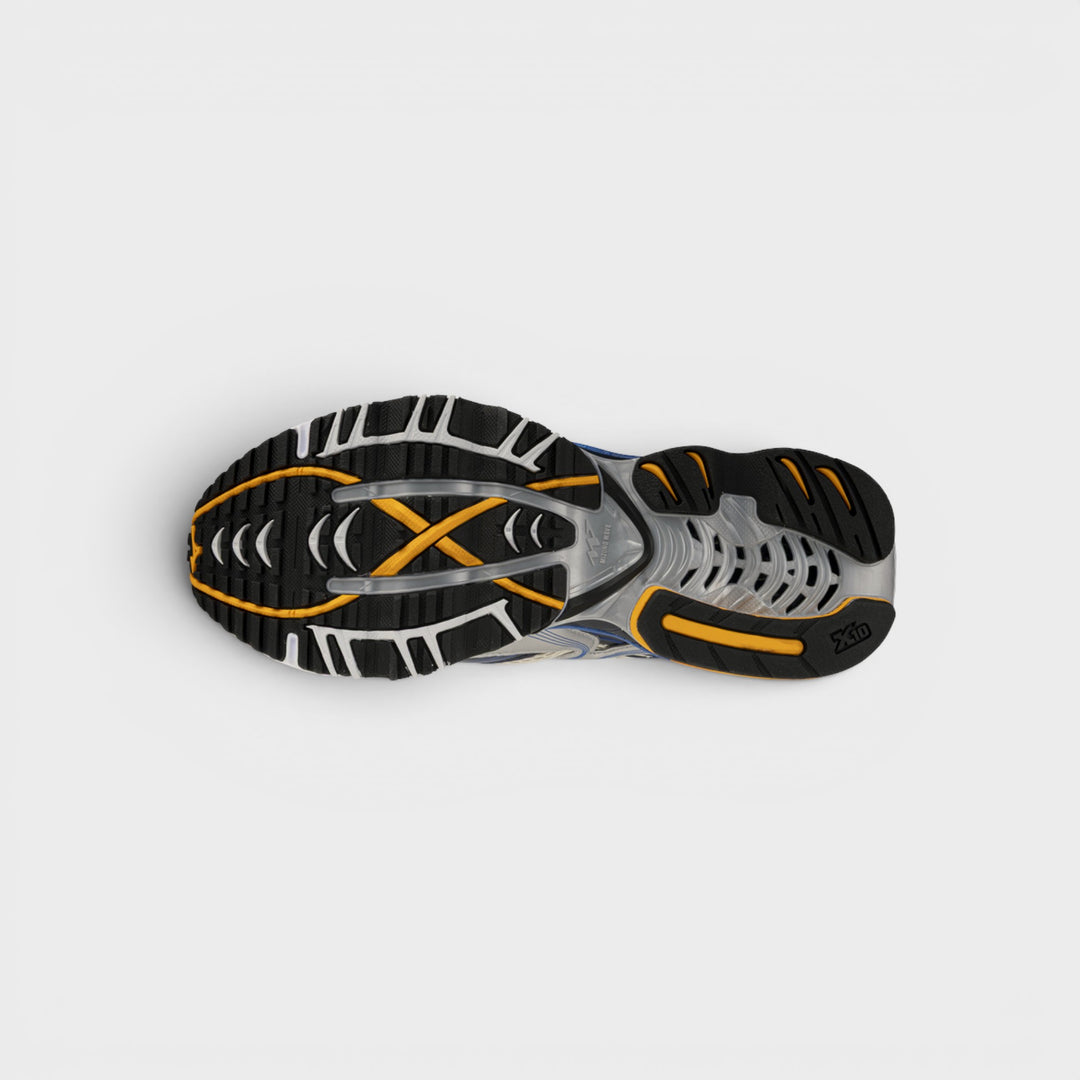 Mizuno Wave Prophecy 1 i Artisans Gold med Infinity Wave-sål.